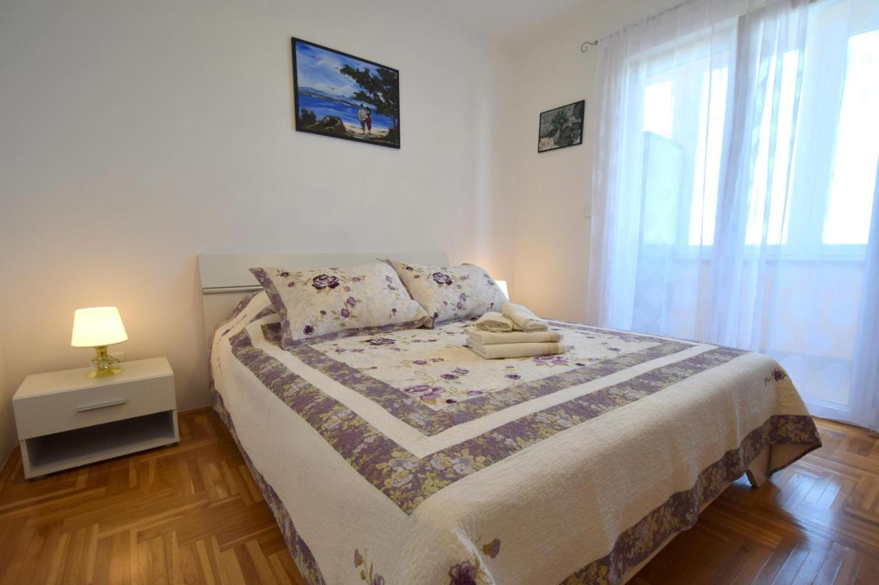 Apartment Lucy Malinska Bagian luar foto
